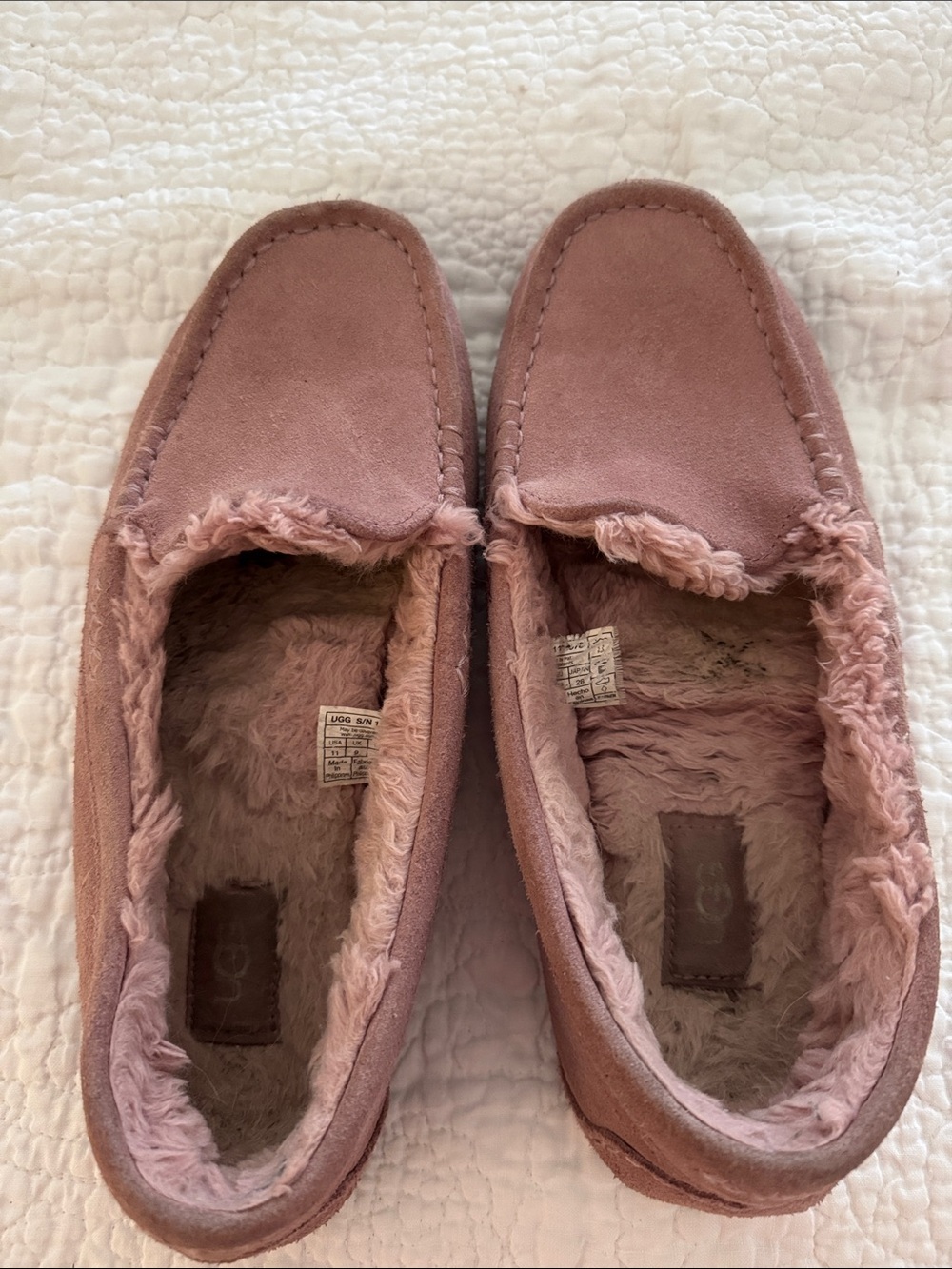 UGG Women's Slip-On Suede Moccasins in Blush Pink Mauve woman’s sz 11